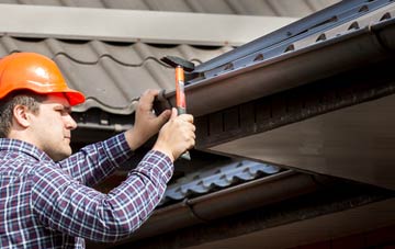 gutter repair Donington On Bain, Lincolnshire